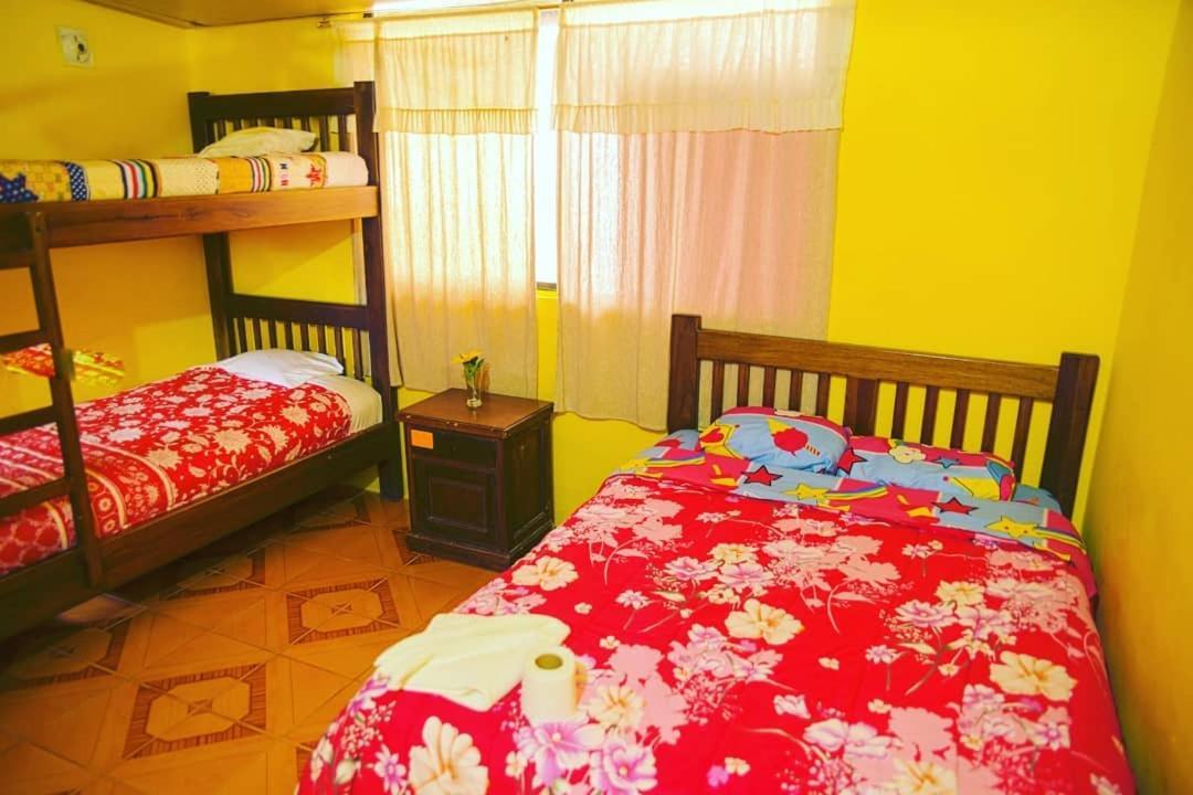 Отель Hostal Henrry'S Миндо Экстерьер фото
